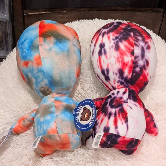 Set of 2 Tie-Dye Alien Plushies ~ 14" Tall NWT - Picture 3 of 3